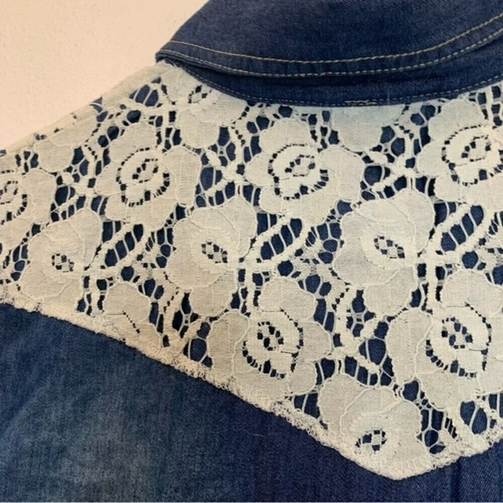 Passport Denim and Lace Tie Button Up Tank Top Size Large - Picture 2 of 5